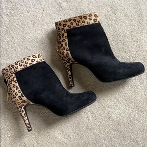 Bandolino ankle boots with cheetah accent